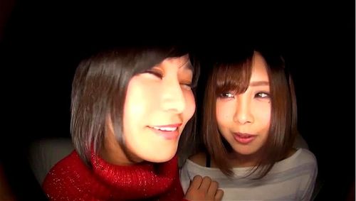 lesbian spit kiss