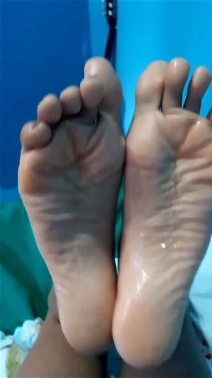 Feet thumbnail