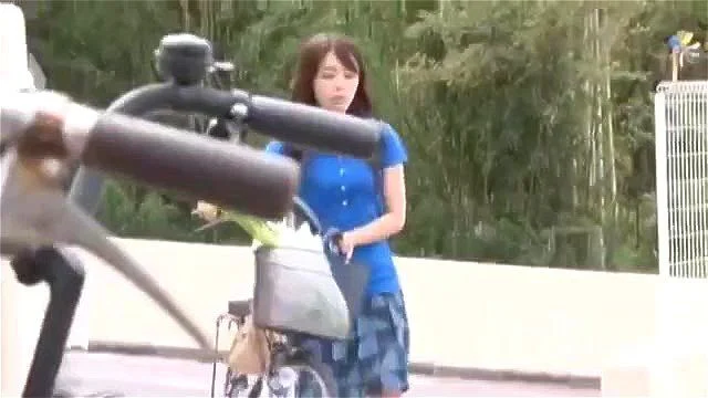 Japanese Waitress lesbian approach part 2 Japanese Waitress lesbian approach part 2