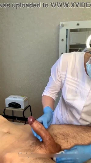 Waxing handjob thumbnail