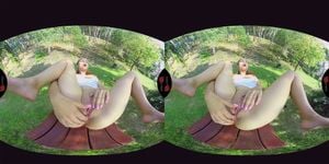 VR Close Up Face thumbnail