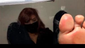 Dirty feet thumbnail