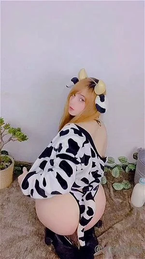 Furry Queen Cow