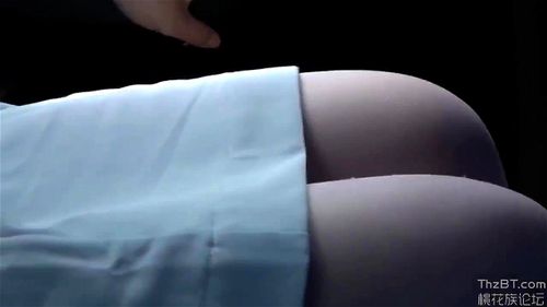 Profite d'une scène de sexe excitante avec un acteur noir doté d'une énorme bite. Regarde comment il excelle dans l'acte sexuel et offre une expérience inoubliable. Découvre l'excitation et le désir dans cette scène pleine de passion et de plaisir. Vidéo Porno - SpankBang