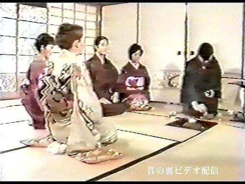 Yukari Taguchi, lesbian, kimono, yukari taguchi