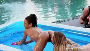 Watch from 0:00:37