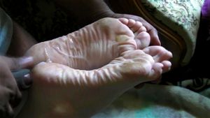 FF Footjob thumbnail