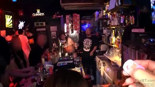 girl bar sex