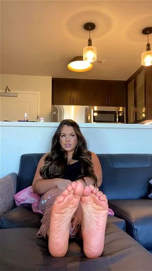 Femdom feet thumbnail