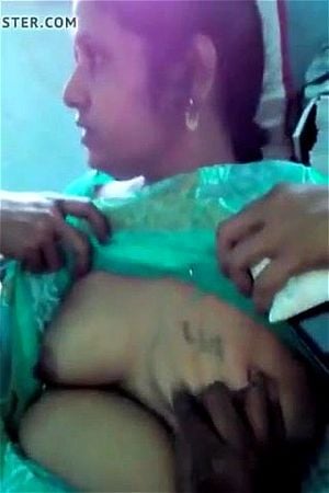 Tamil aunty boobs pressed