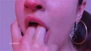 mouth kink thumbnail