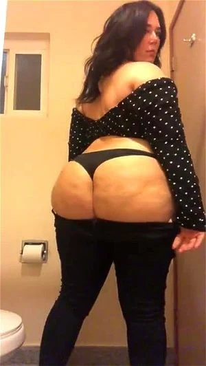 Huge Asses thumbnail