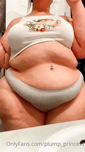 Plump Princess BBW thumbnail