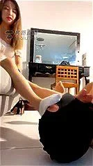 Chinese trample Porn - SpankBang