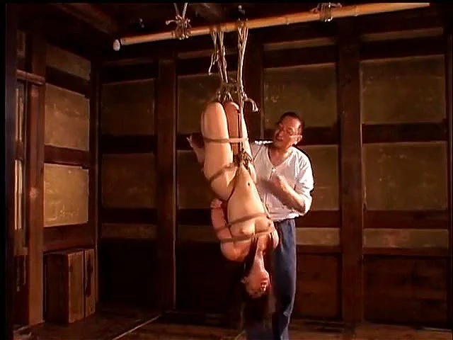 Japanese Bondage | Ayumu Kase tied by Akira Naka