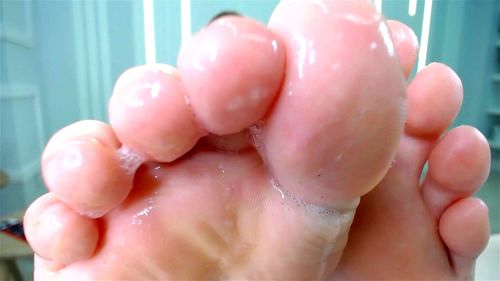 saliva spit on her feet - Spit, Soles, Saliva Porn