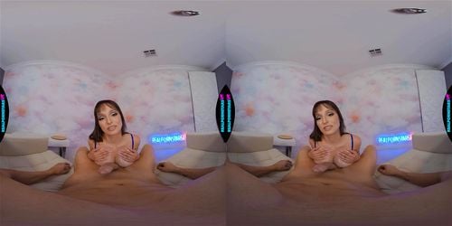 Lexi Luna VR thumbnail