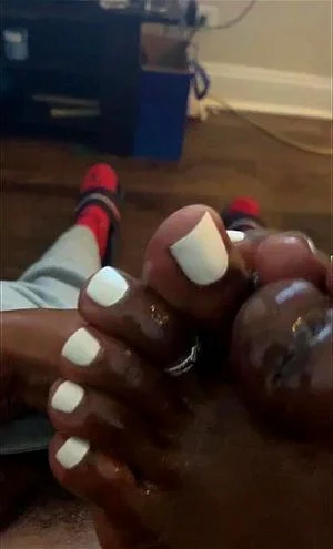 Pretty feet  thumbnail