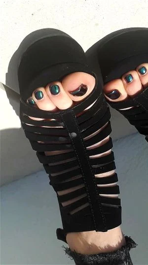 Yummy Toes