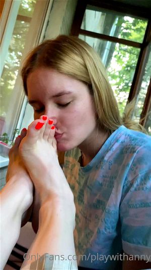 foot worship thumbnail