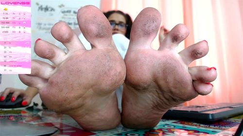 feet close up, latina, amateur, dirty feet