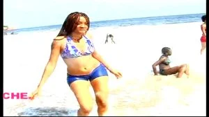 Thick ass African girl daning Congo Style