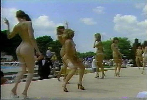 Nude Pageant 1 Vidéo Porno - SpankBang