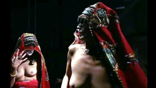 Bacantes opera brazil