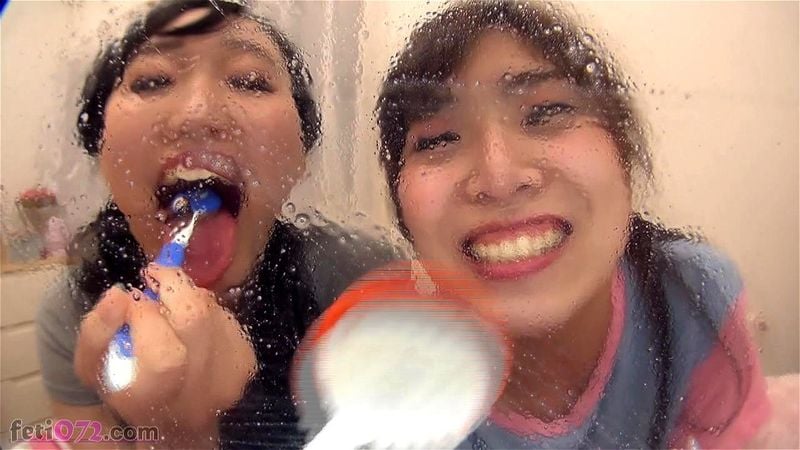 Japanese Lesbian Virtual Kiss / Spit POV Japanese Lesbian Virtual Kiss / Spit POV