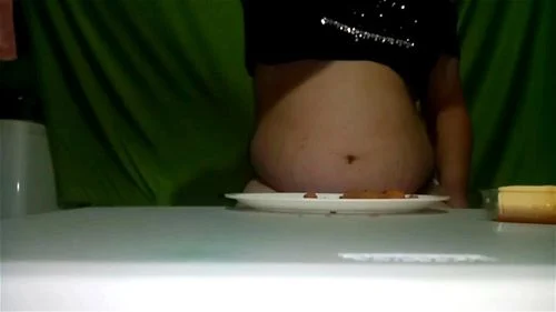 fat girl, babe, chubby, belly stuffing