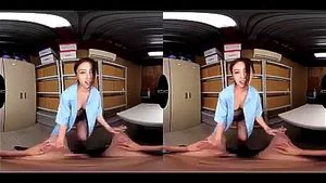 VR thumbnail