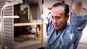 Sayuki Kanno菅野 thumbnail