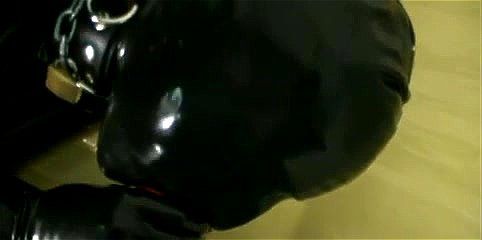 latex condom catsuit Vídeo pornô - SpankBang