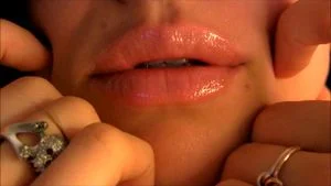 lips thumbnail