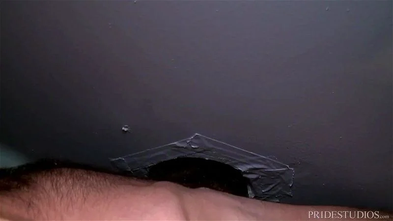 MenOver30 Public Gloryhole Ass Fucking!