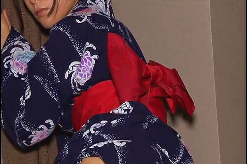 Megumi Haruno passa um momento especial com uma mulher madura. Desfrute de uma experiência íntima e sensual com adultos consensuais, cheia de paixão e desejo. Vídeo pornô - SpankBang