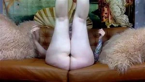 Jello booty slut twerking her fat ass in a onsie