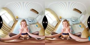 VR * next duo thumbnail