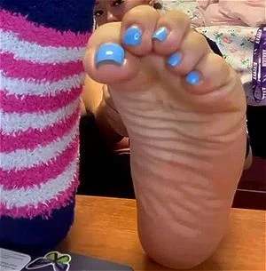 Asian blue toes & soles