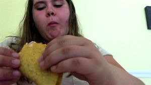 Feedee eating tacos