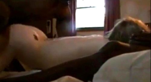 White wife gets loud with 2 BBCs