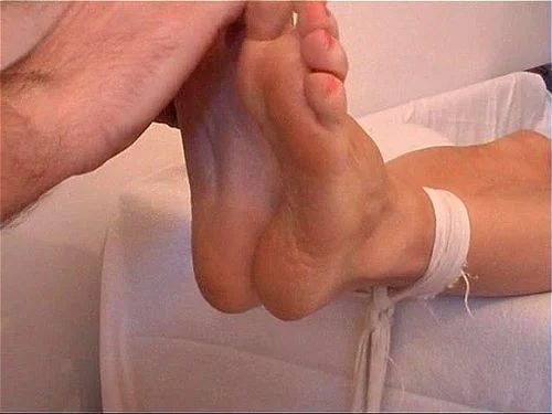 tickle feet, amateur, fetish, tickling feet