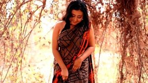 Saree thumbnail