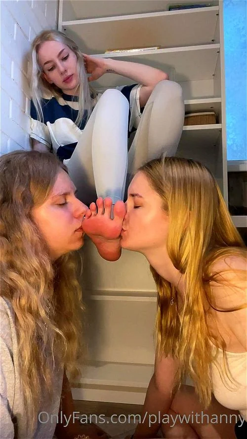 lesbian, fetish, play with anny, feet worship, playwithanny