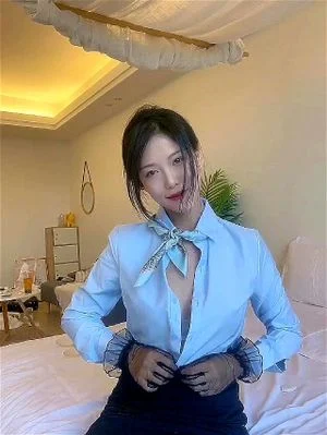 Watch from 0:00:23