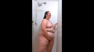 Cute Brunette BBW Plays In Shower