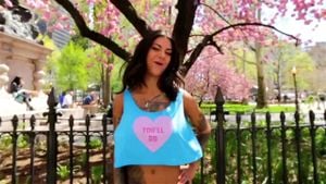 Bonnie Rotten Walks Topless in NYC