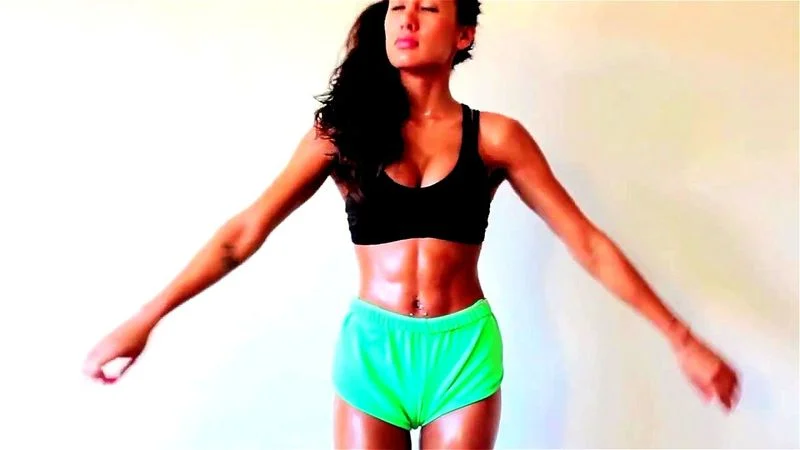 Amia Miley Hot N Sweaty Amia Miley Hot N Sweaty