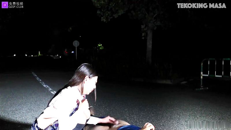 国产JK制服女大学生户外露出口爆中出 国产JK制服女大学生户外露出口爆中出