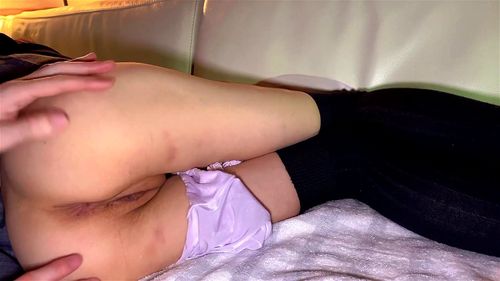 Baw się z ogoloną cipką zbyt uroczej dziewczyny Film Porno - SpankBang